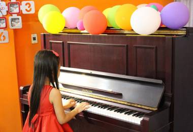 Cách chọn đàn piano cho trẻ em